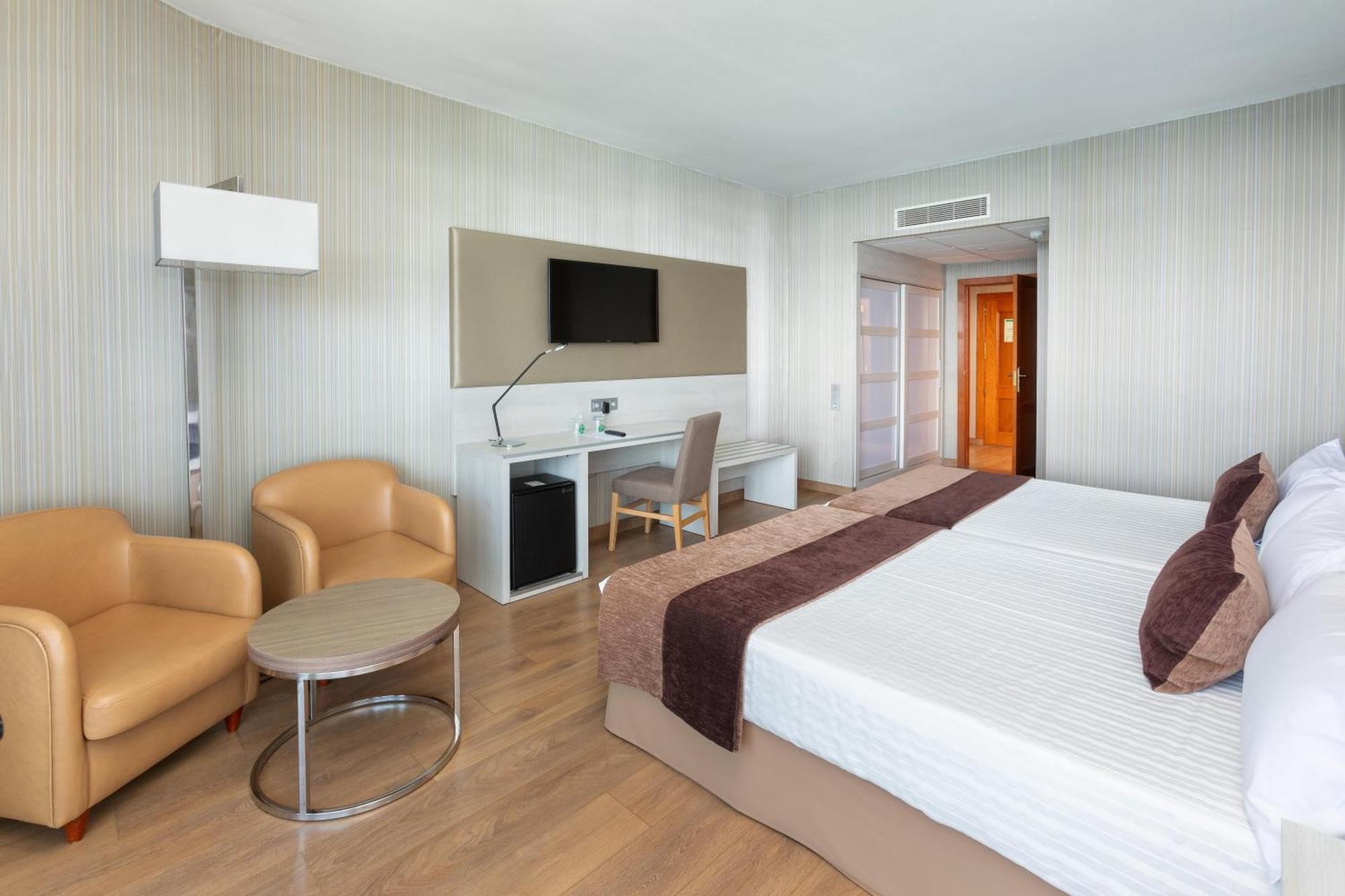 Hotel Best Semiramis Puerto de la Cruz  Luaran gambar A room at the hotel